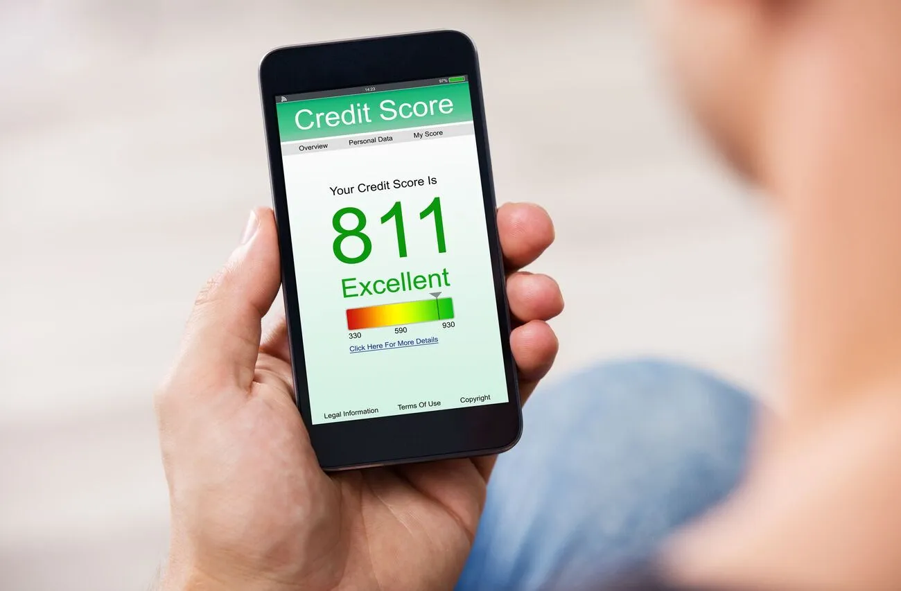 Como aumentar score de crédito