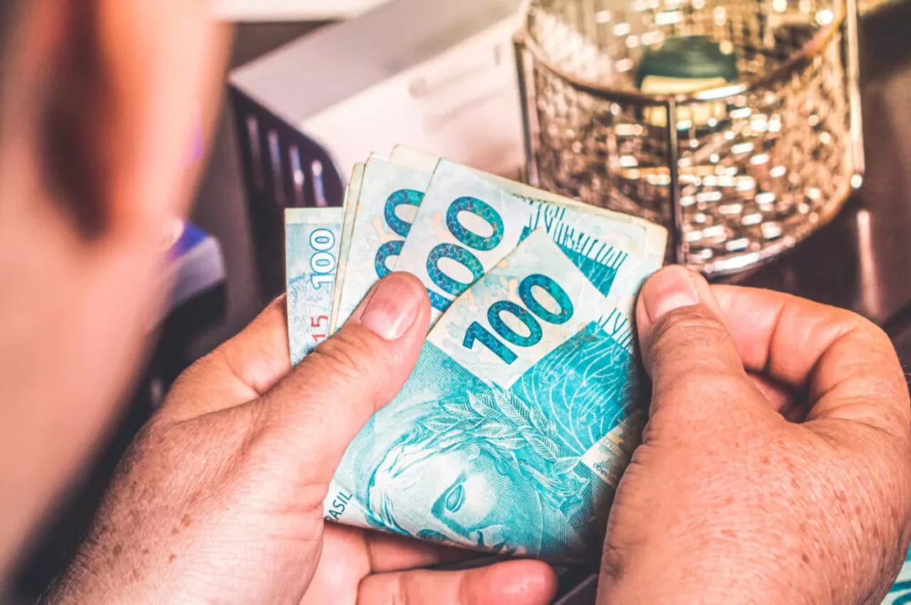 Ganhar R$ 300 Mensais com o Fundo Imobiliário MXRF11